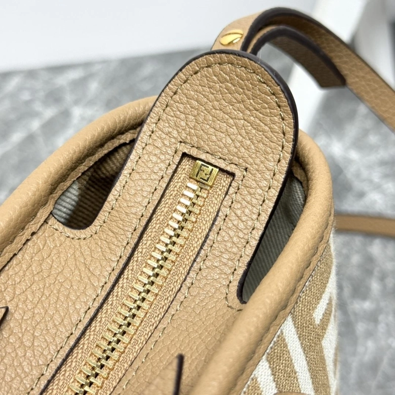 F**di shopping bags 4081-0066