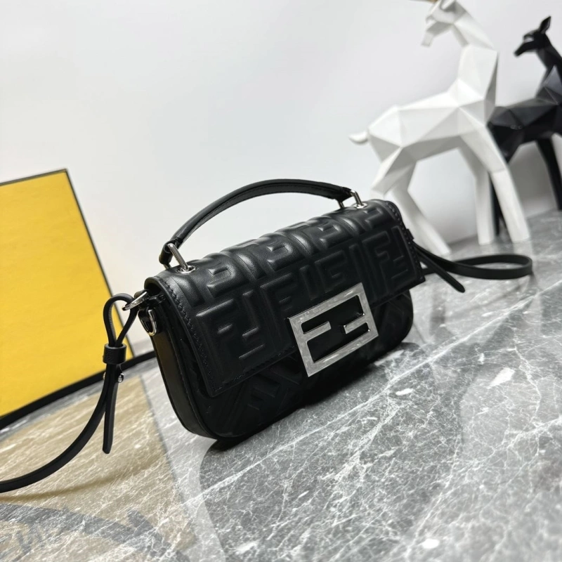 F**di baguette bags 4081-0069