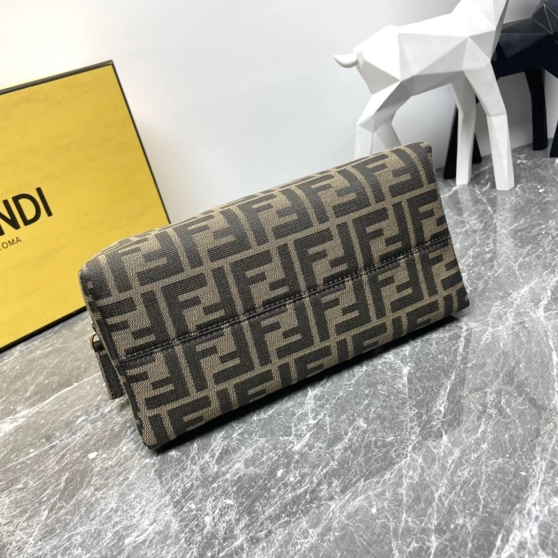 F**di cluth bags 4081-0075