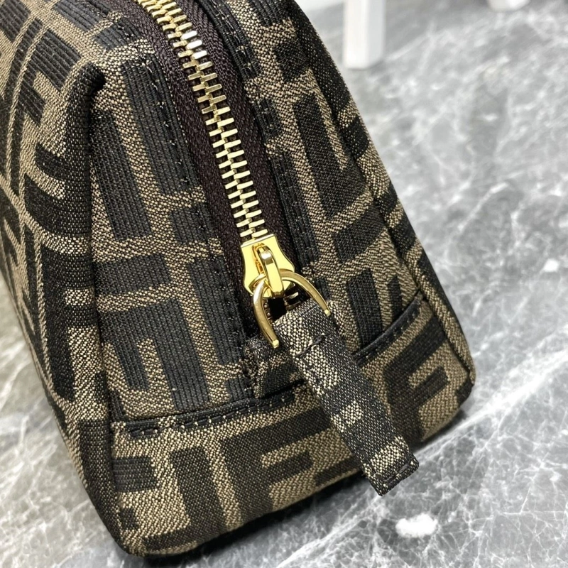 F**di cluth bags 4081-0076
