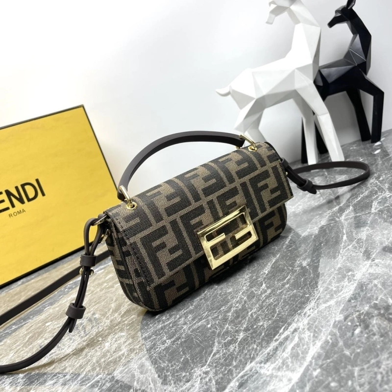 F**di baguette bags 4081-0078