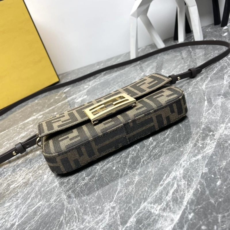 F**di baguette bags 4081-0078