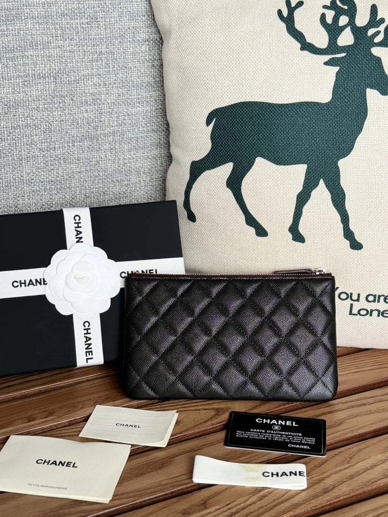 Ch**el wallets 4081-0084