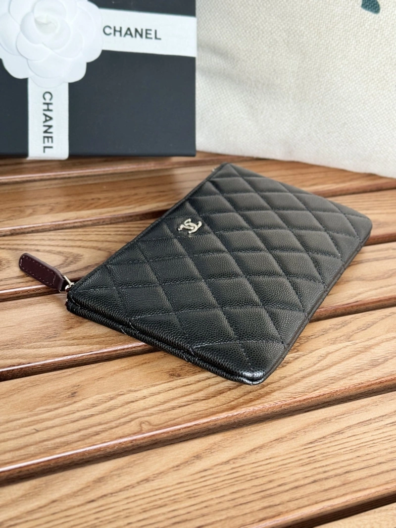 Ch**el wallets 4081-0084