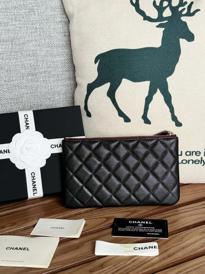 Ch**el wallets 4081-0085