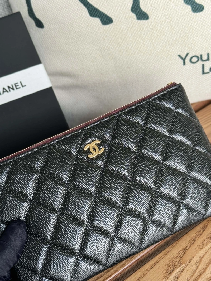 Ch**el wallets 4081-0085
