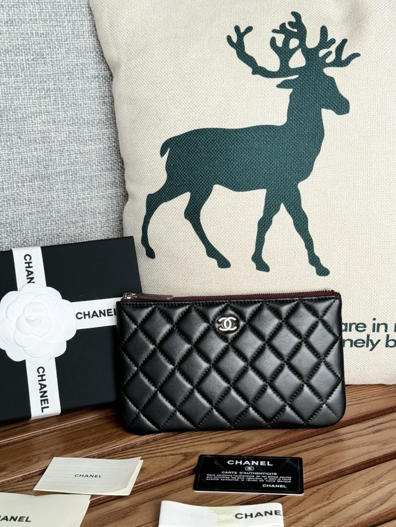 Ch**el wallets 4081-0086
