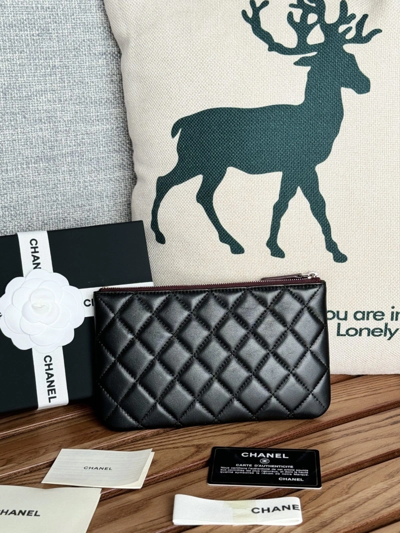 Ch**el wallets 4081-0086