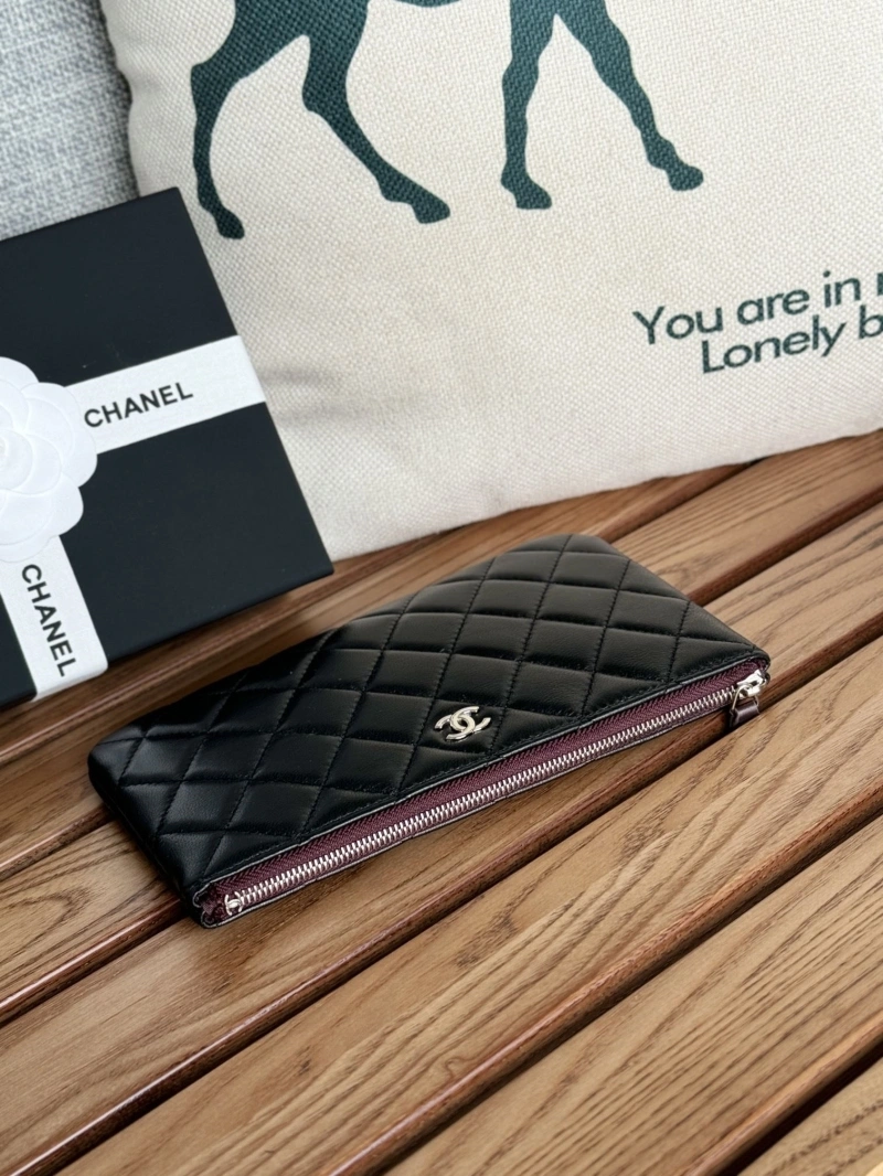 Ch**el wallets 4081-0086