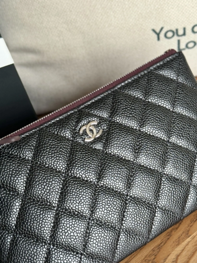 Ch**el wallets 4081-0088