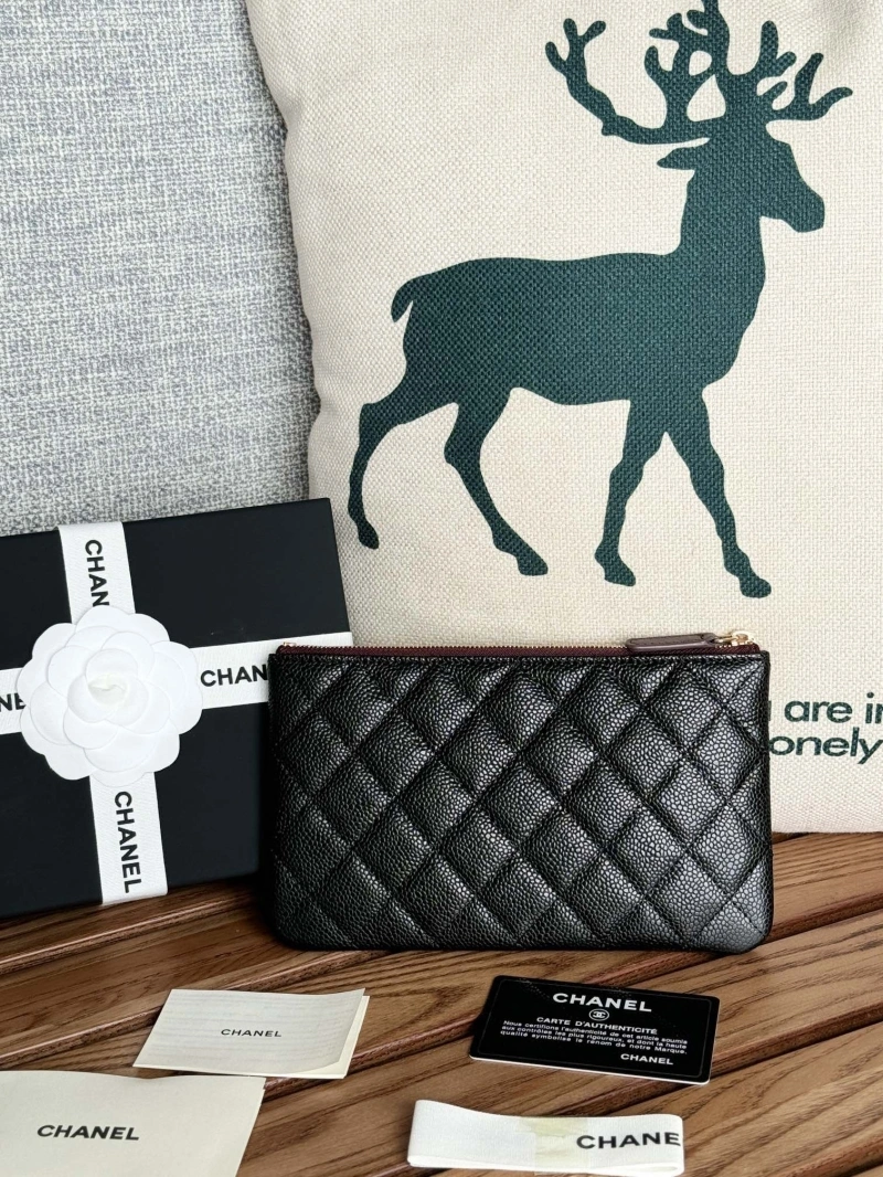 Ch**el wallets 4081-0089