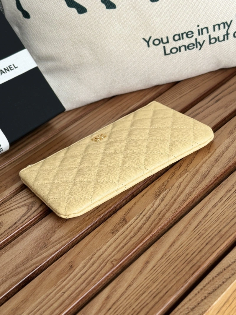 Ch**el wallets 4081-0093