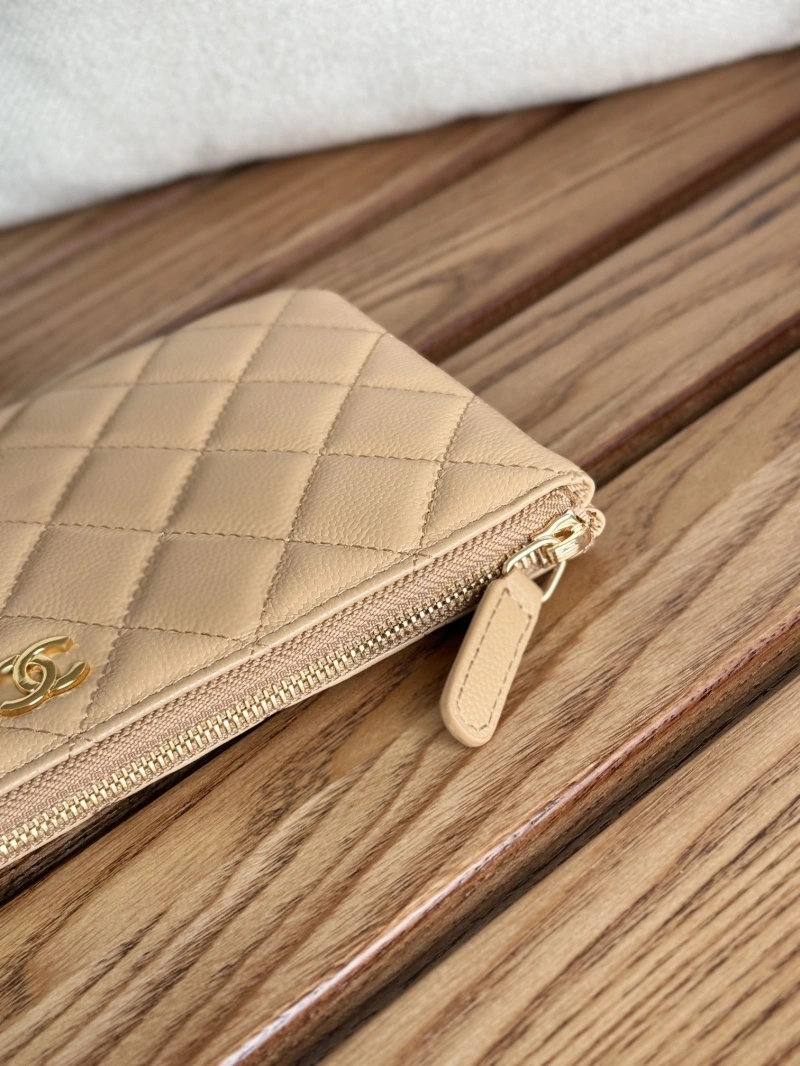 Ch**el wallets 4081-0095