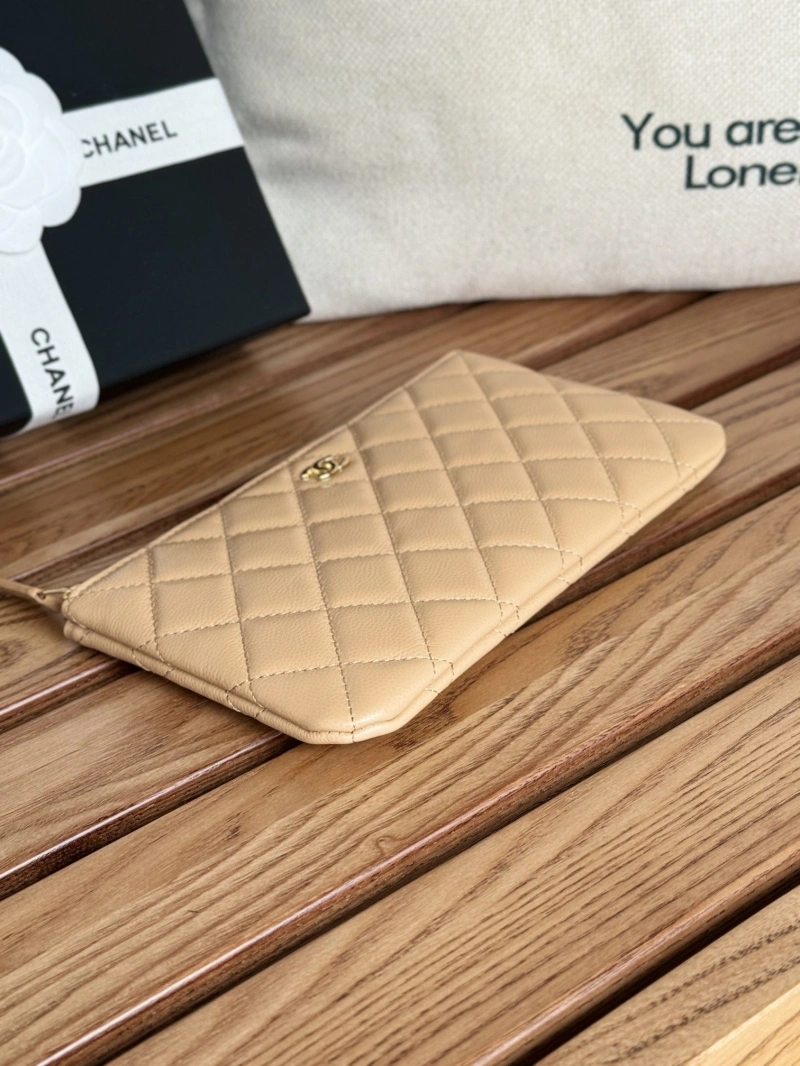 Ch**el wallets 4081-0095
