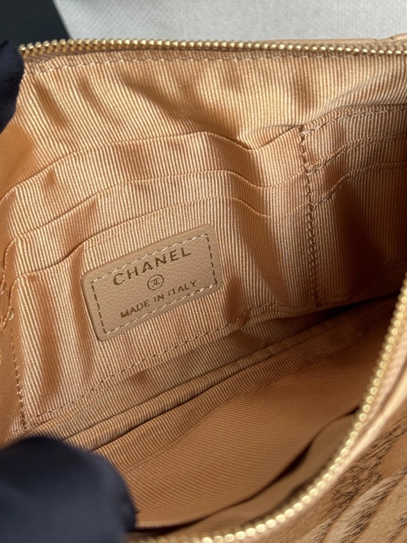 Ch**el wallets 4081-0095