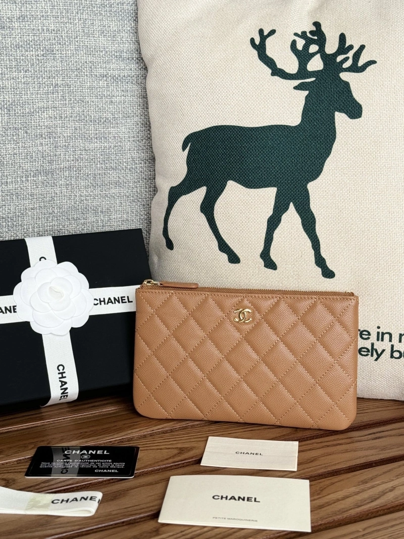 Ch**el wallets 4081-0097