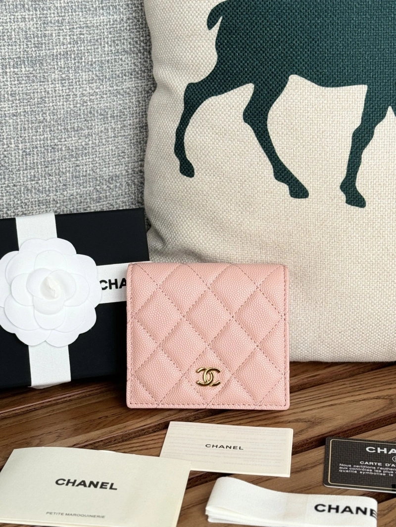 Ch**el wallets 4081-0100