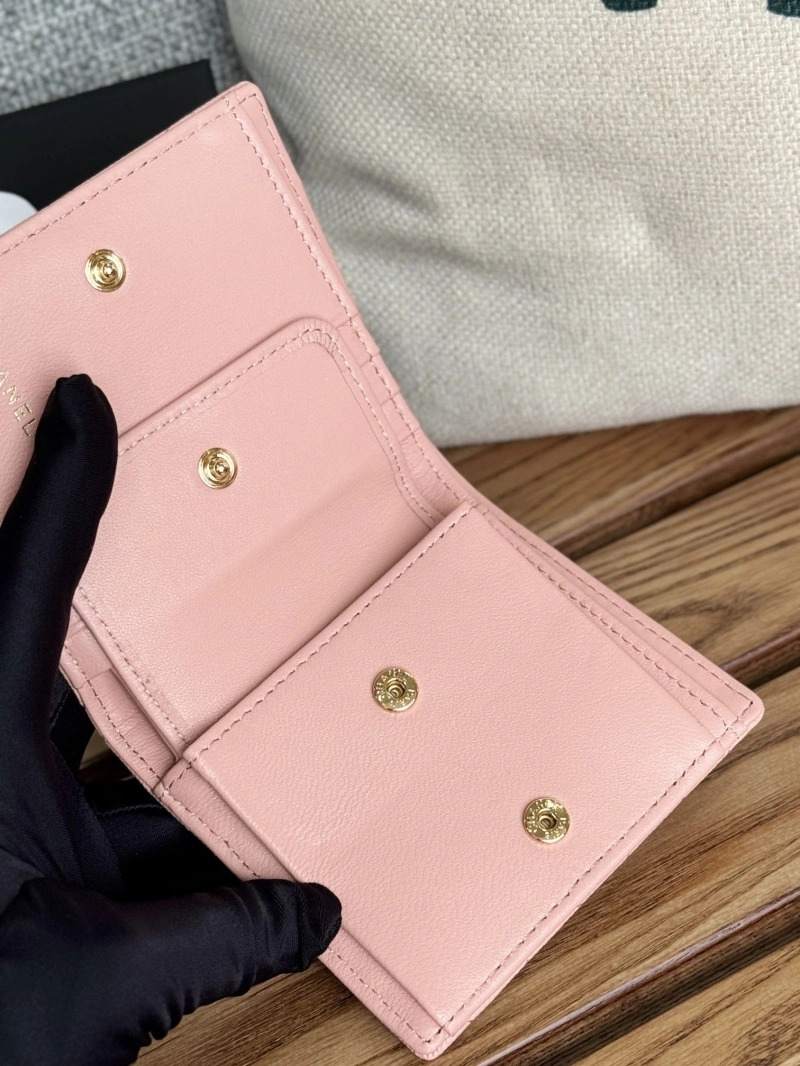 Ch**el wallets 4081-0100