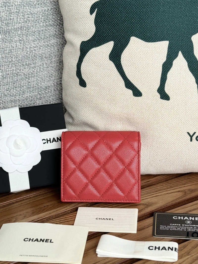 Ch**el wallets 4081-0101