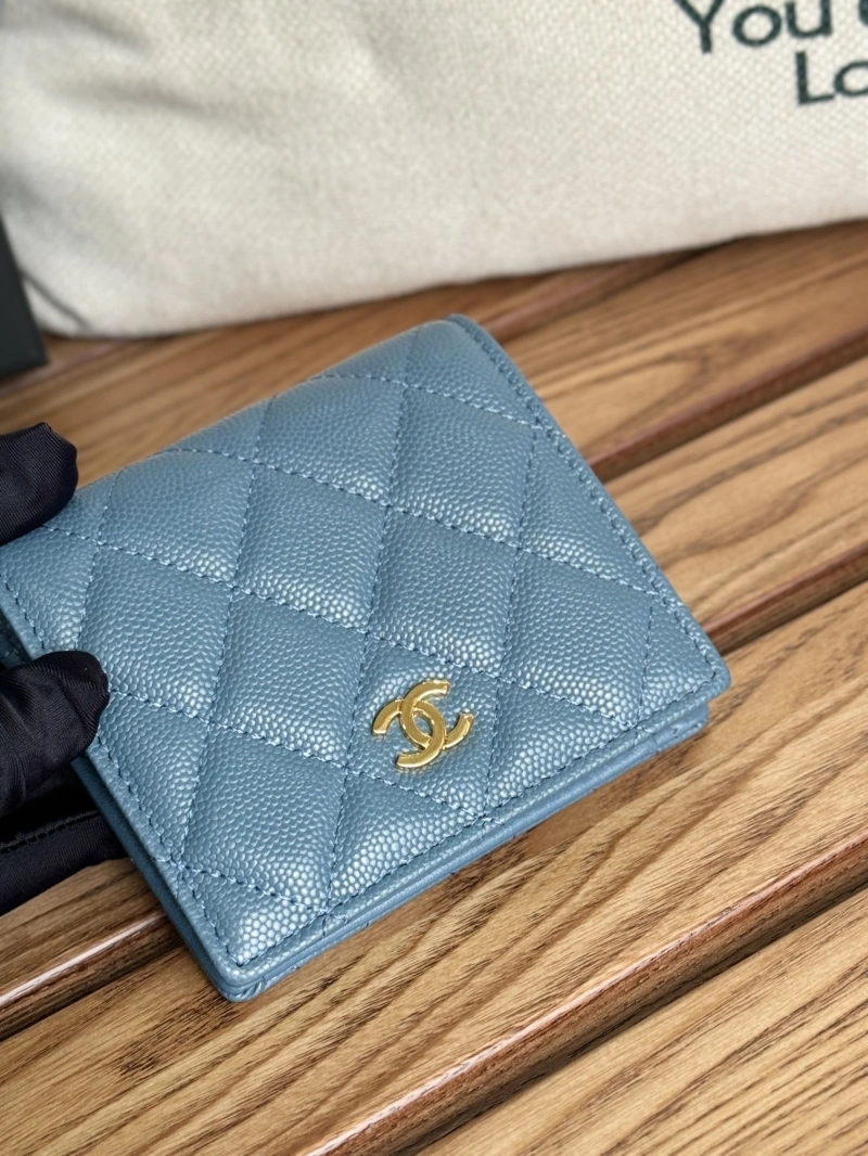 Ch**el wallets 4081-0102