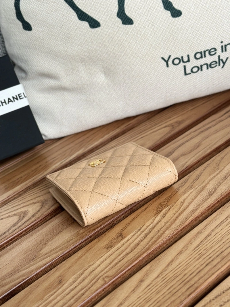 Ch**el wallets 4081-0103