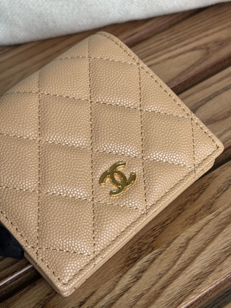 Ch**el wallets 4081-0103