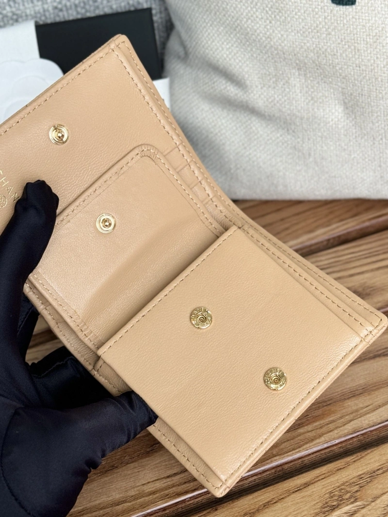 Ch**el wallets 4081-0103