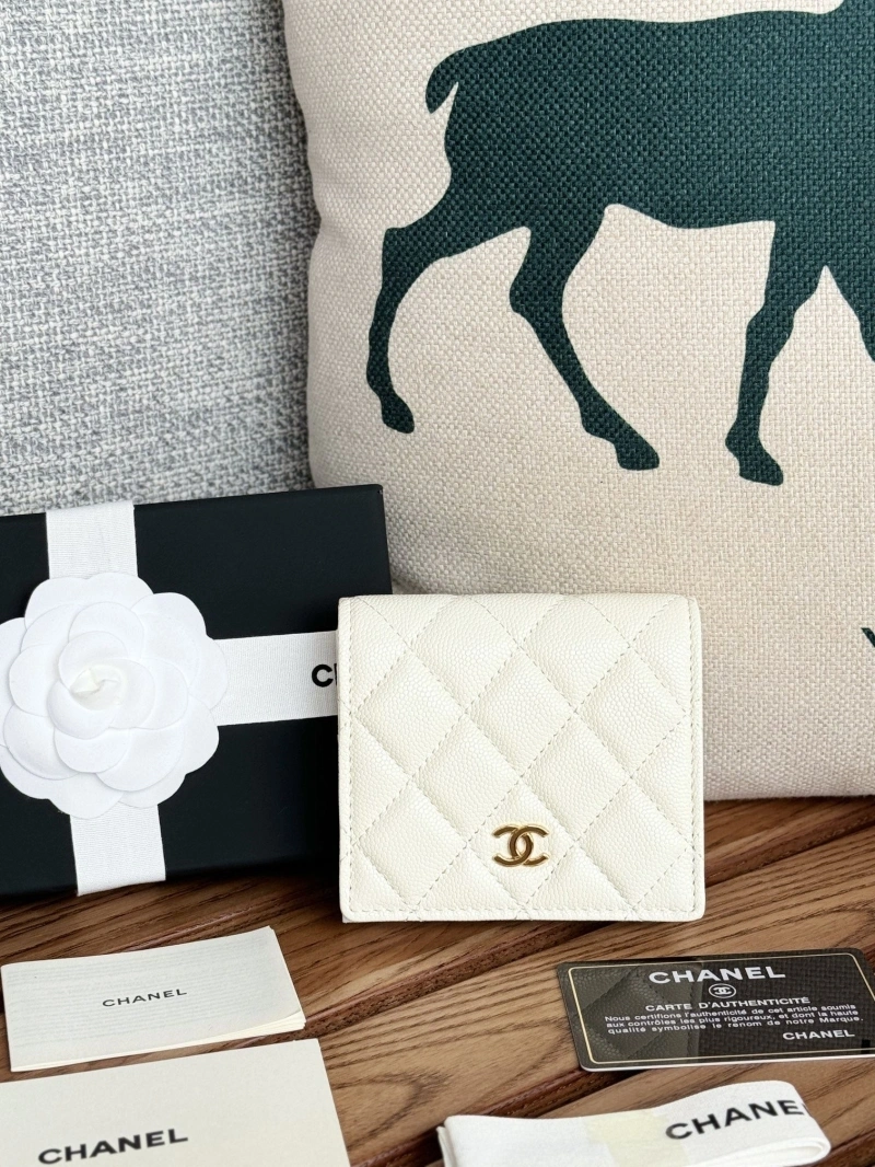 Ch**el wallets 4081-0104