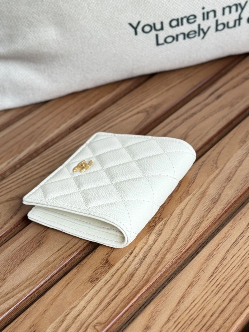 Ch**el wallets 4081-0104