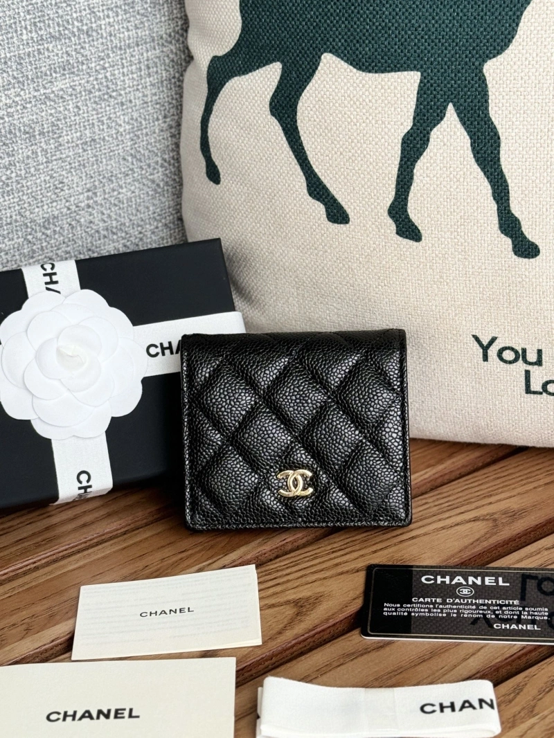 Ch**el wallets 4081-0106