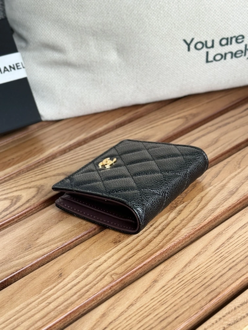 Ch**el wallets 4081-0106
