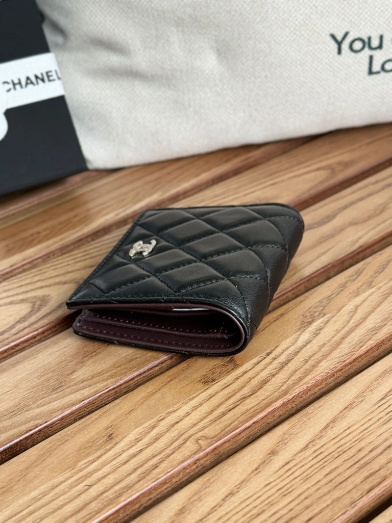 Ch**el wallets 4081-0107