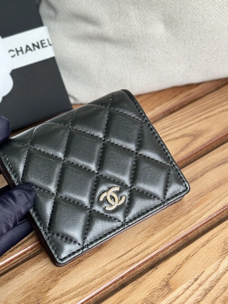 Ch**el wallets 4081-0107