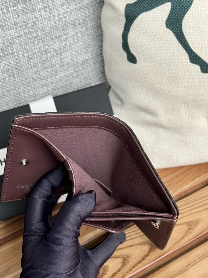 Ch**el wallets 4081-0107