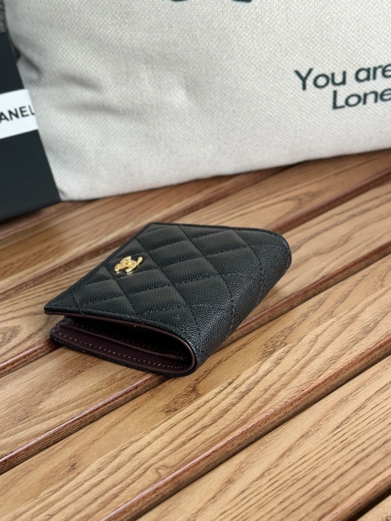 Ch**el wallets 4081-0110