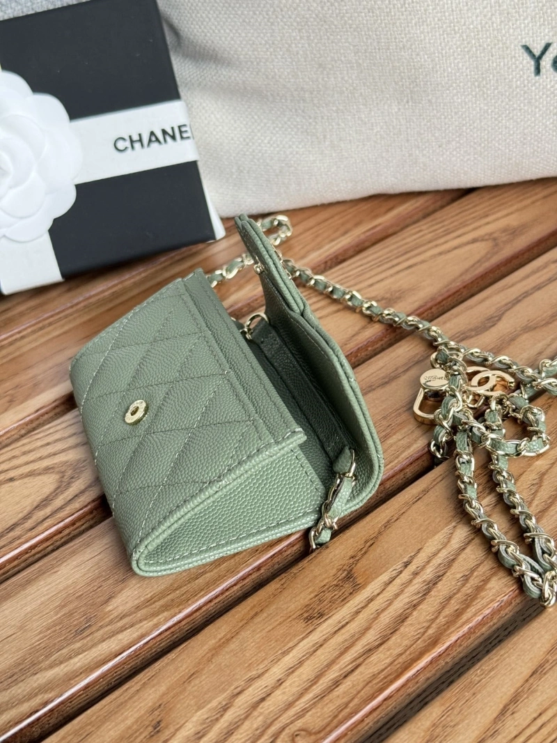 Ch**el wallets 4081-0111