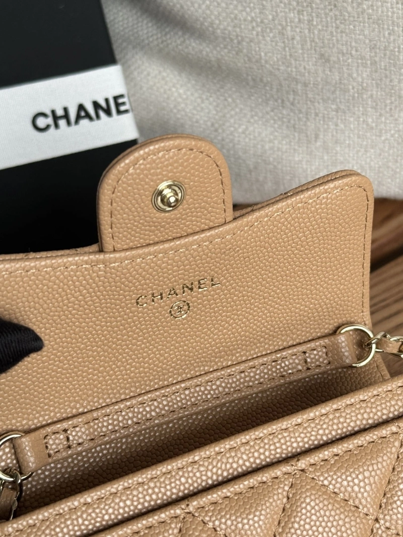 Ch**el wallets 4081-0116