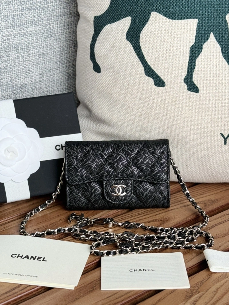 Ch**el wallets 4081-0117