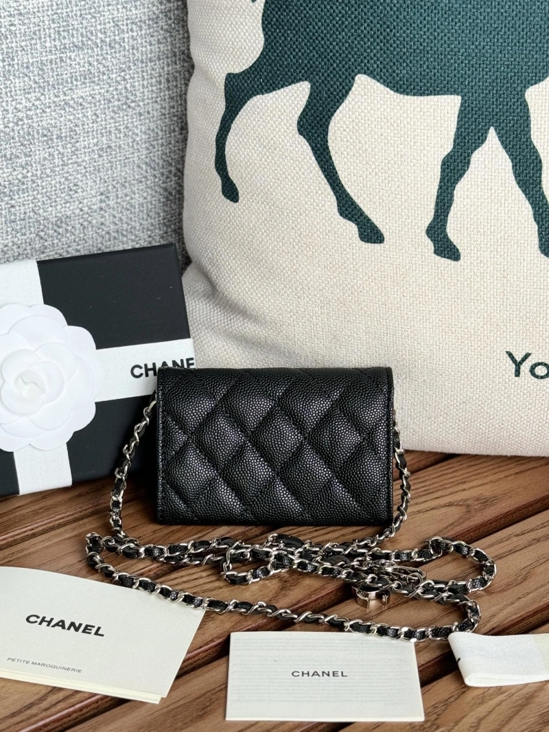 Ch**el wallets 4081-0117