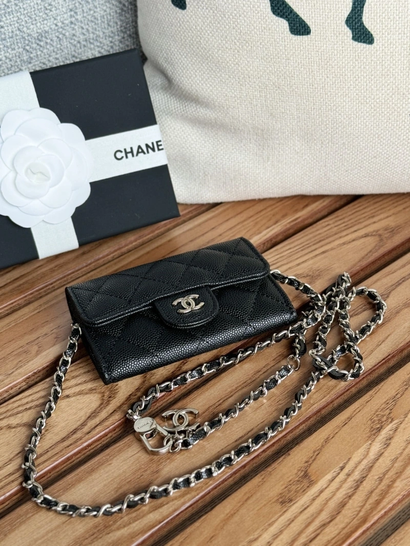 Ch**el wallets 4081-0117