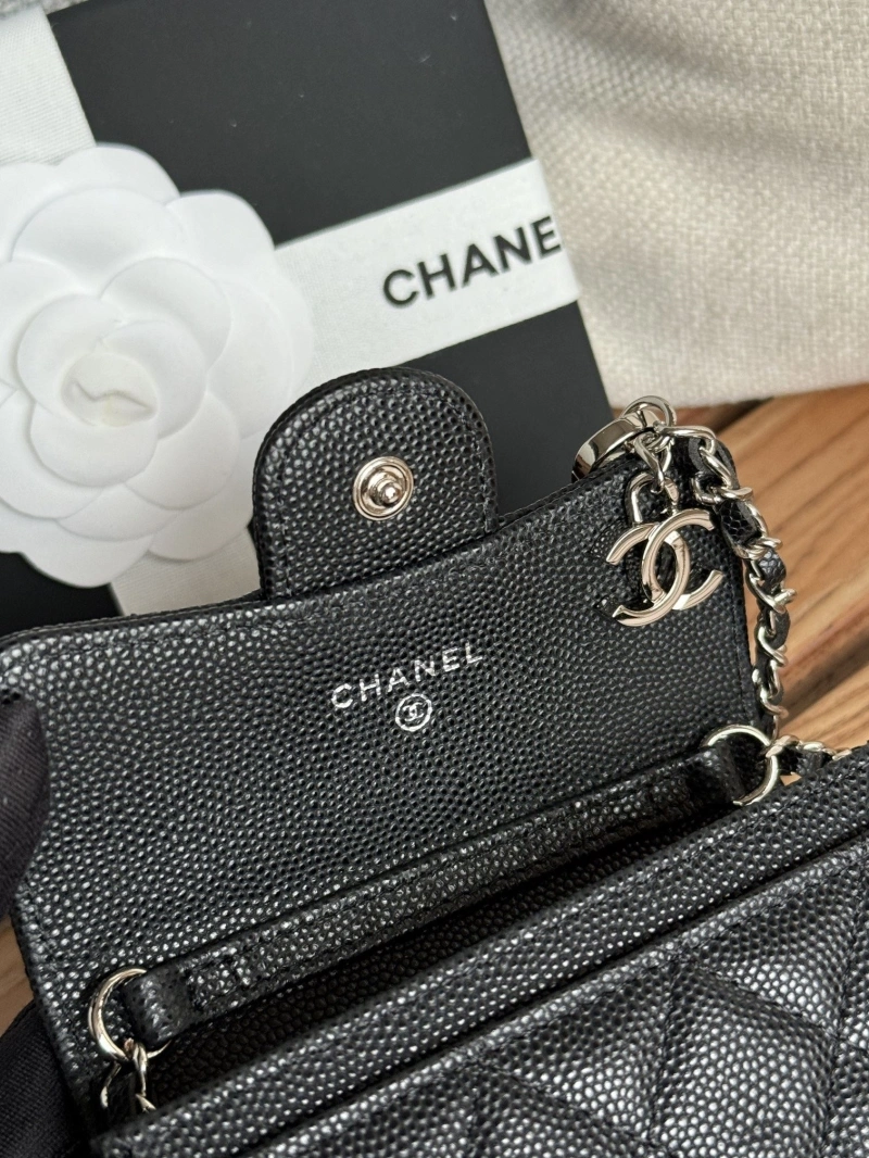 Ch**el wallets 4081-0117