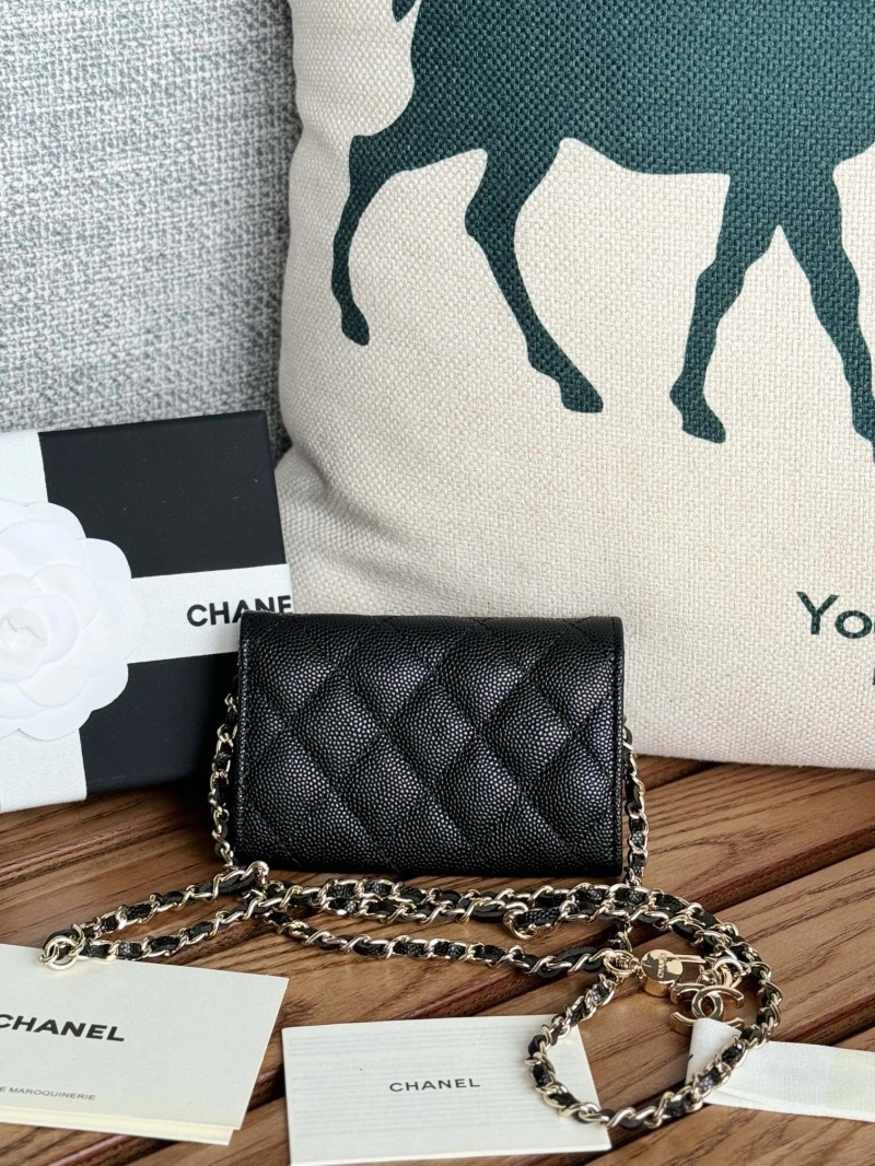 Ch**el wallets 4081-0118
