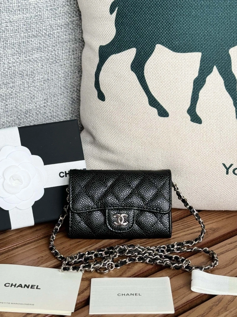 Ch**el wallets 4081-0120