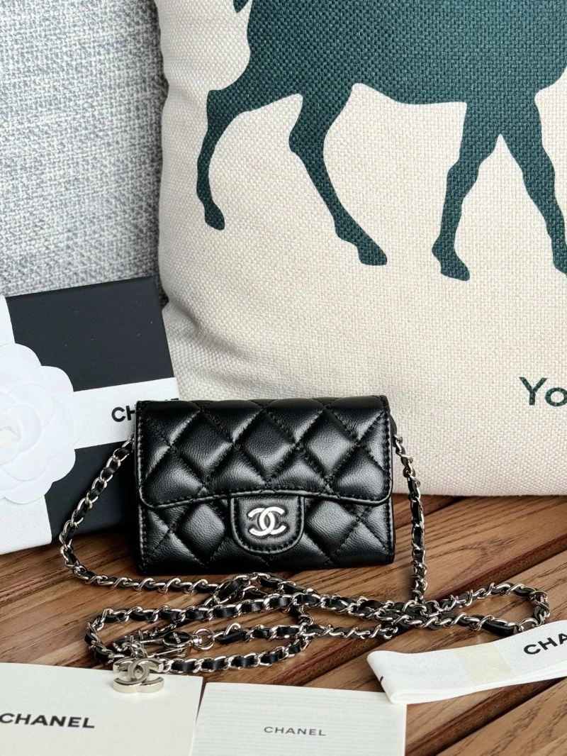 Ch**el wallets 4081-0122