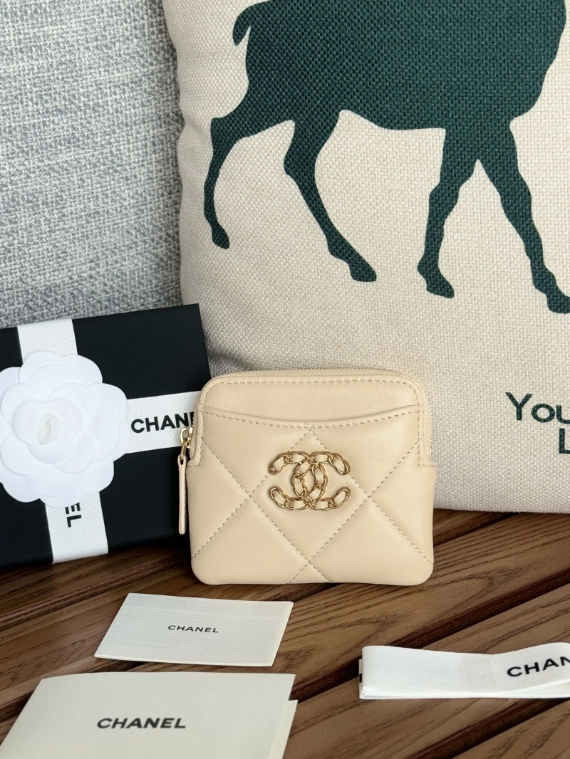 Ch**el wallets 4081-0125
