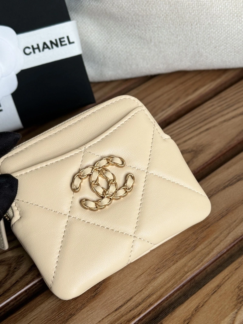 Ch**el wallets 4081-0125