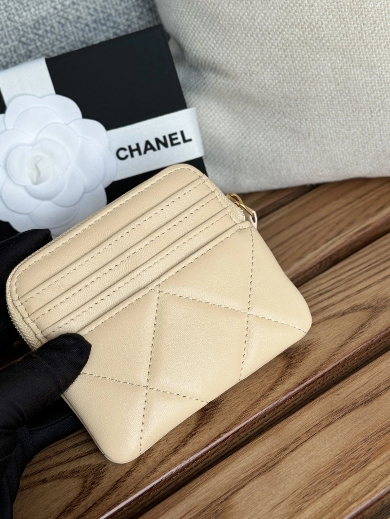 Ch**el wallets 4081-0125