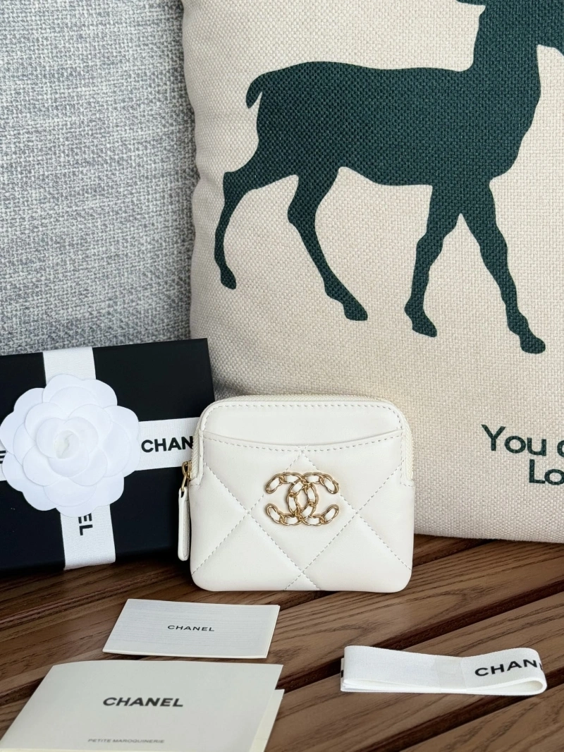 Ch**el wallets 4081-0127