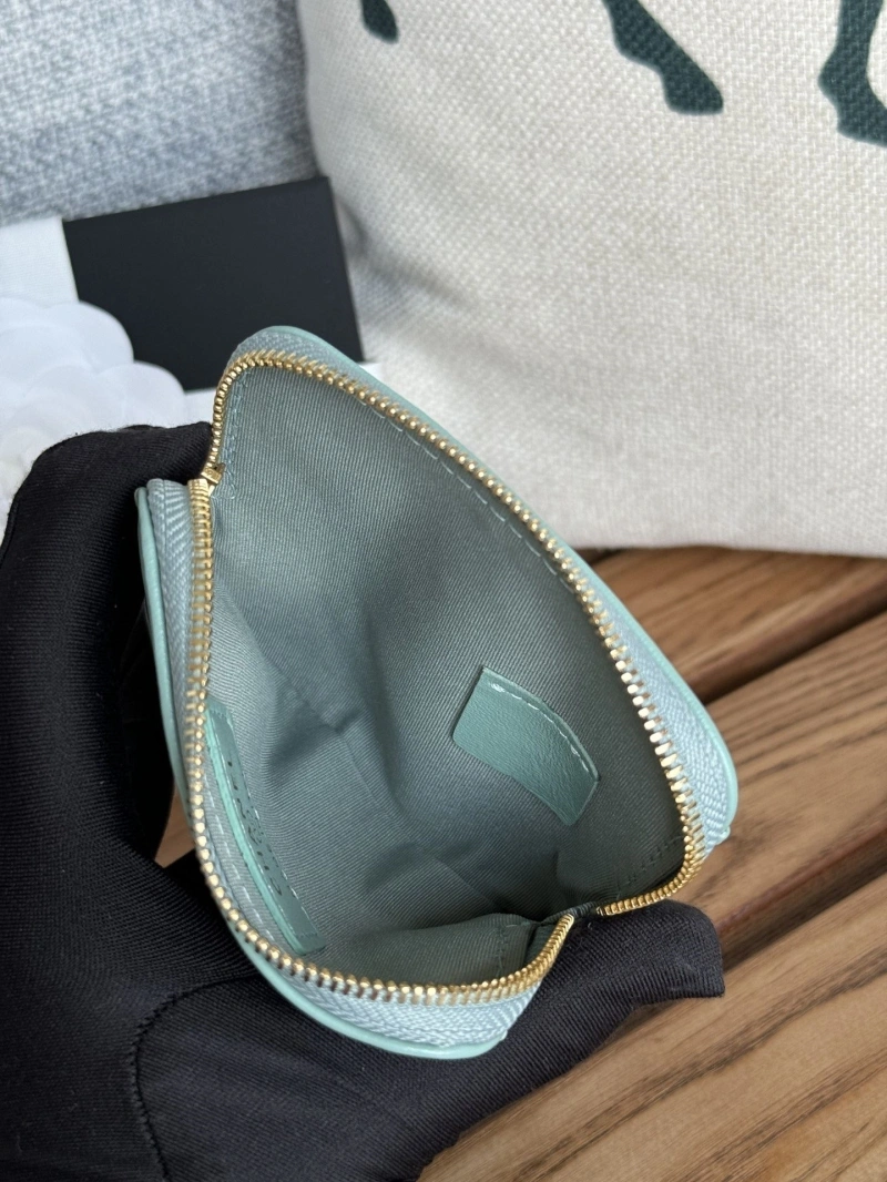 Ch**el wallets 4081-0130