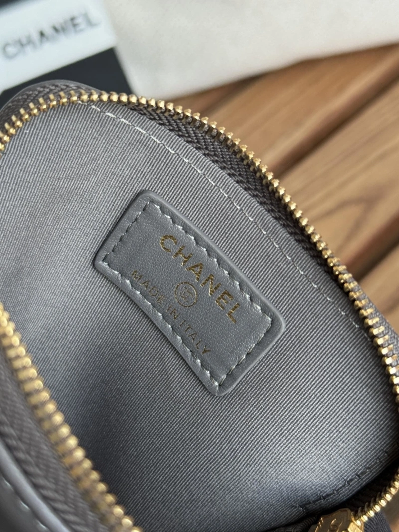 Ch**el wallets 4081-0132